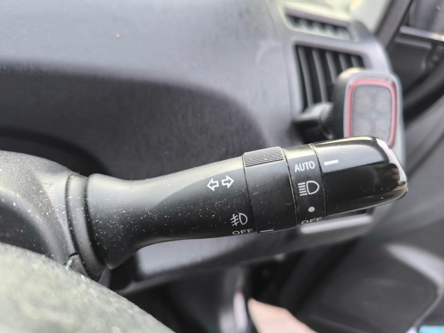 Used Toyota Prius+ 2015 for sale - 77208122: Photo 25