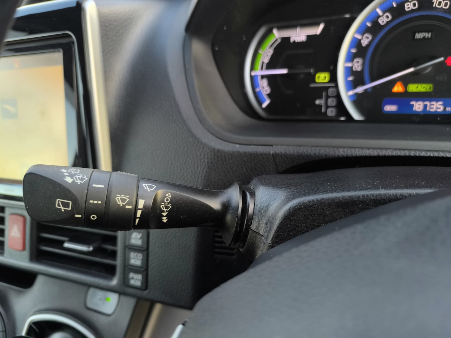 Used Toyota Voxy 2016 for sale - 78178035: Photo 22