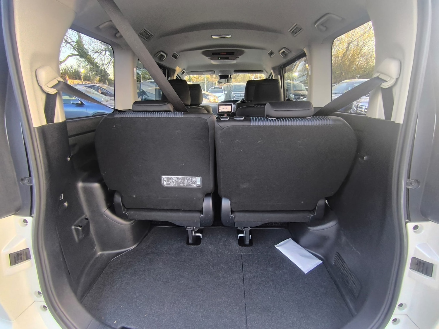 Used Toyota Voxy 2016 for sale - 78178035: Photo 30