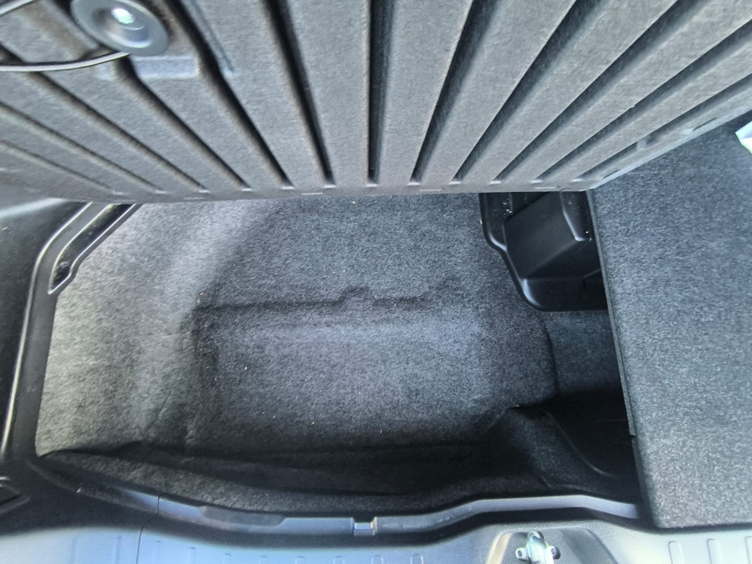 Used Toyota Voxy 2016 for sale - 78178035: Photo 34