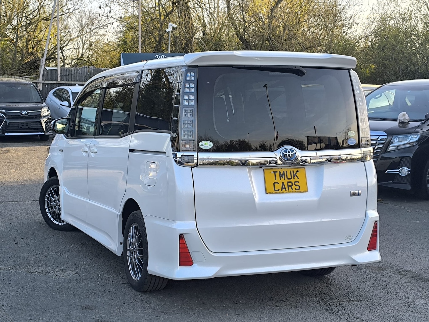 Used Toyota Voxy 2016 for sale - 78178035: Photo 4