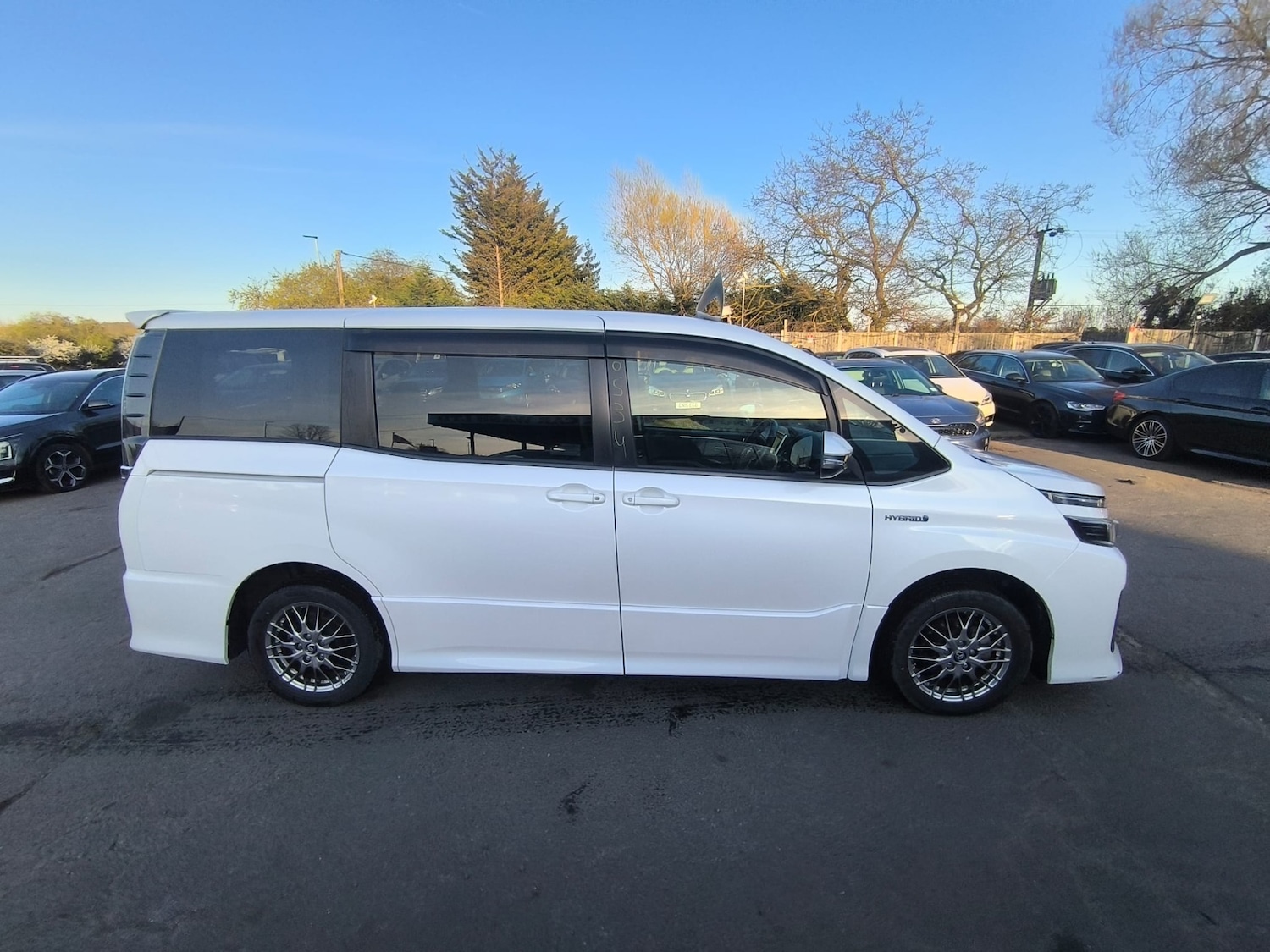 Used Toyota Voxy 2016 for sale - 78178035: Photo 5