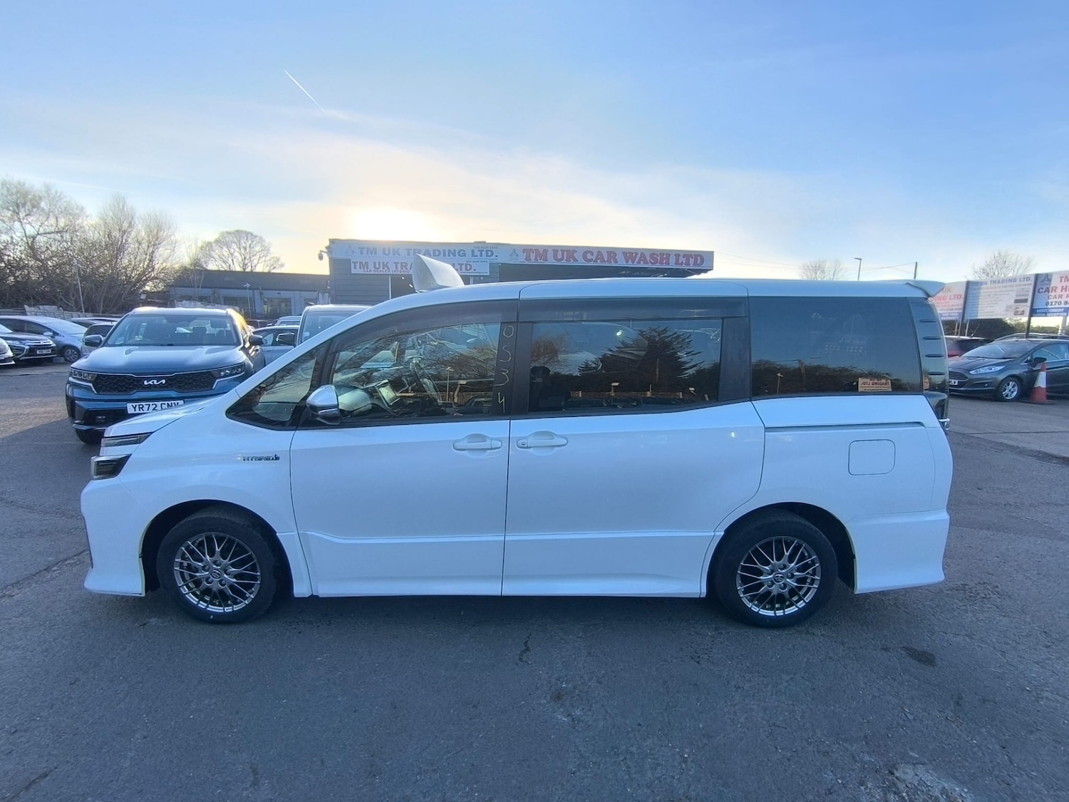 Used Toyota Voxy 2016 for sale - 78178035: Photo 6