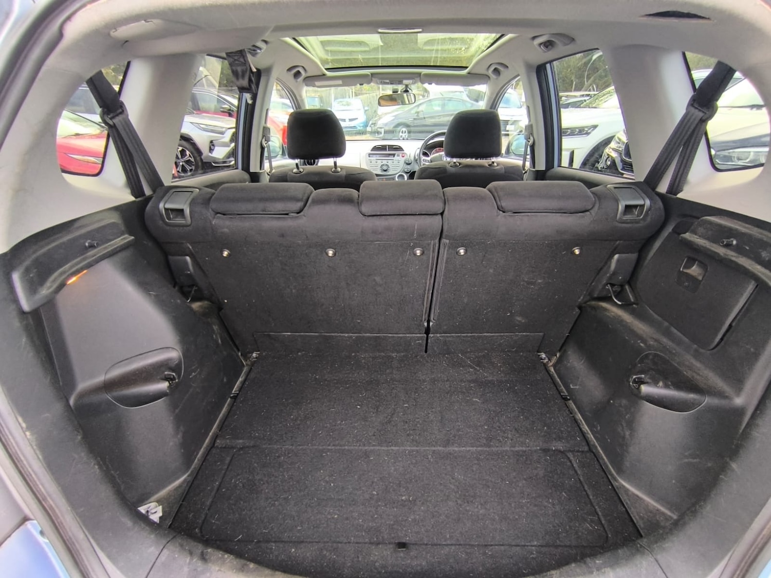 Used Honda Jazz 2010 for sale - 76488555: Photo 30