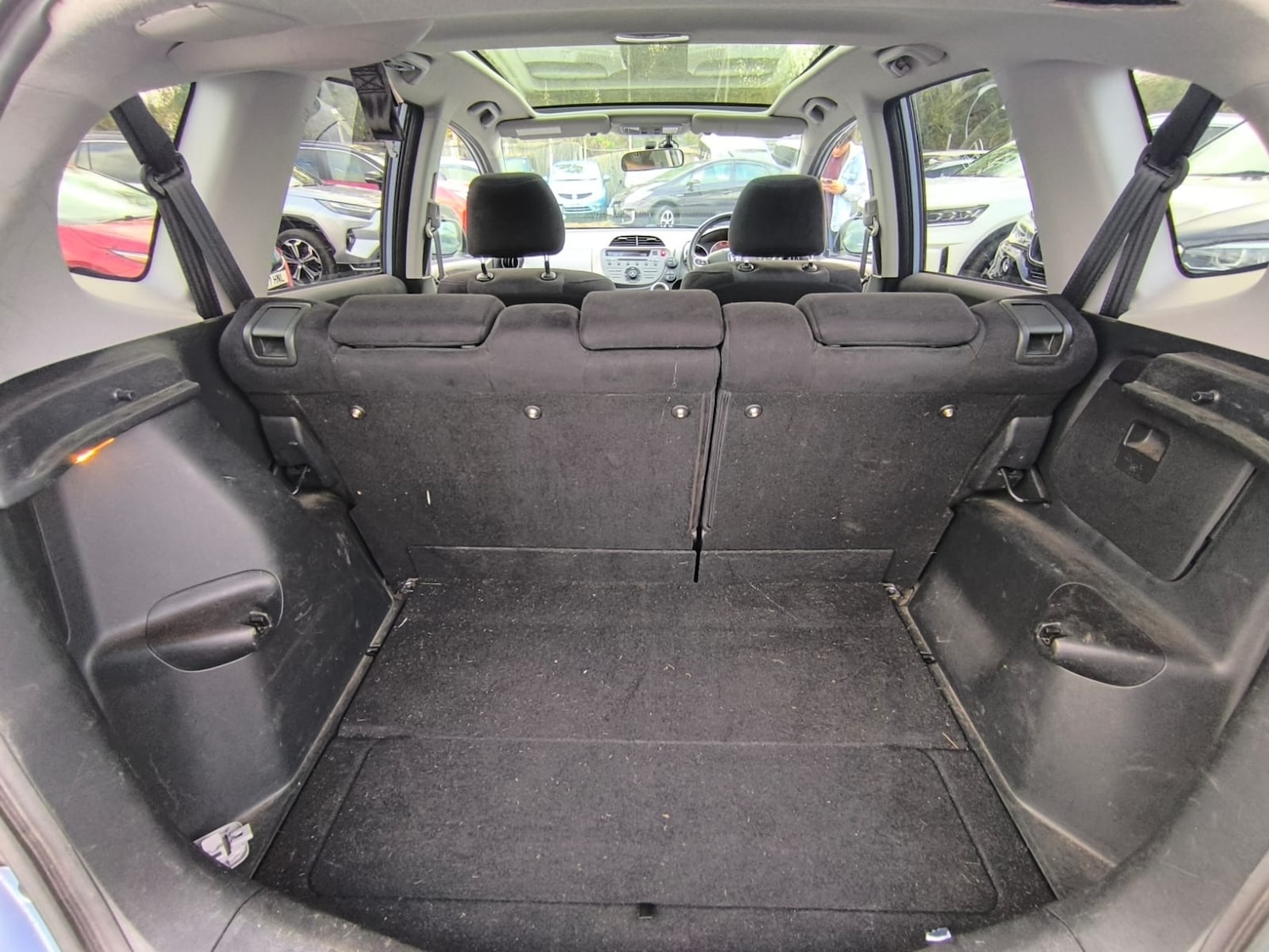 Used Honda Jazz 2010 for sale - 76488555: Photo 31