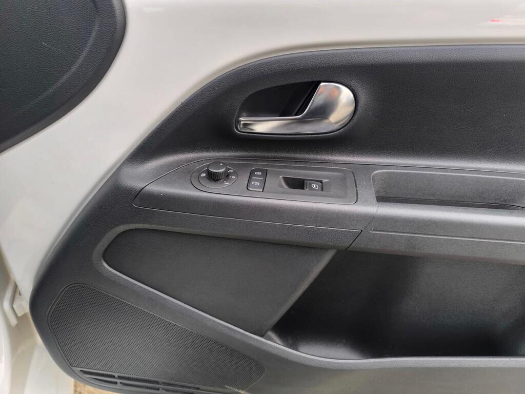 Used Volkswagen up! 2012 for sale - 77639245: Photo 21