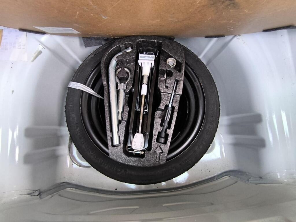 Used Volkswagen up! 2012 for sale - 77639245: Photo 28