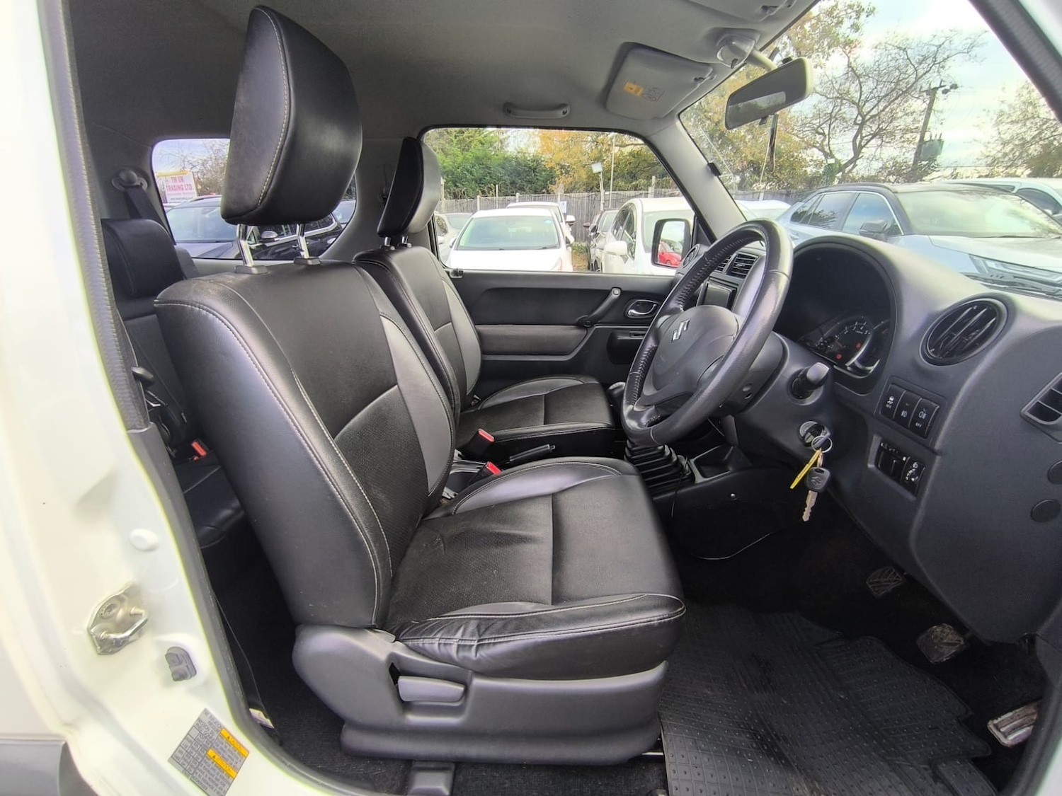 Used Suzuki Jimny 2016 for sale - 76663351: Photo 9