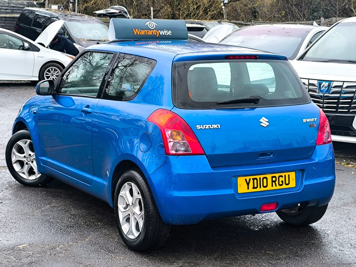 Used Suzuki Swift 2010 for sale - 76931978: Photo 4