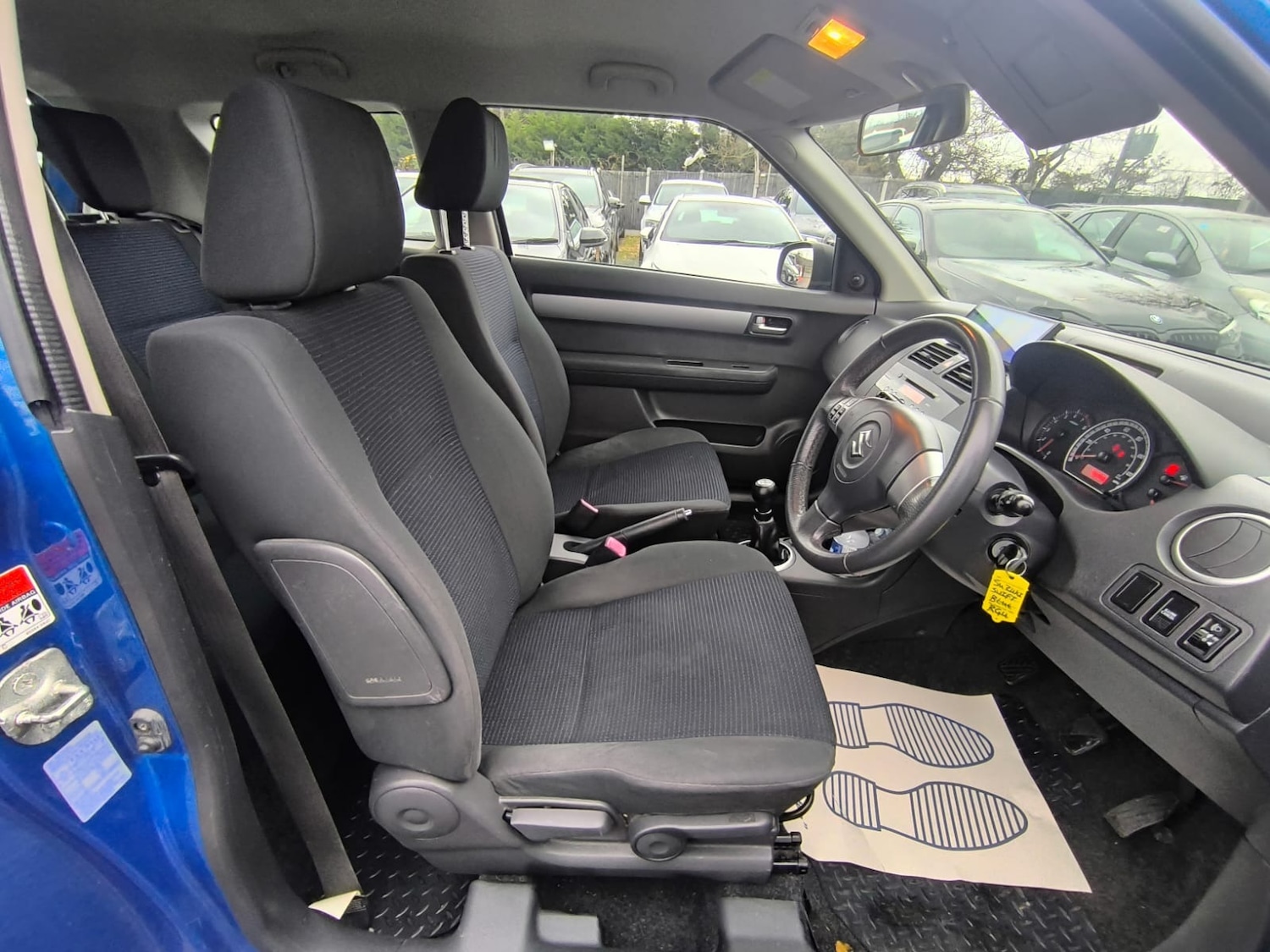 Used Suzuki Swift 2010 for sale - 76931978: Photo 9