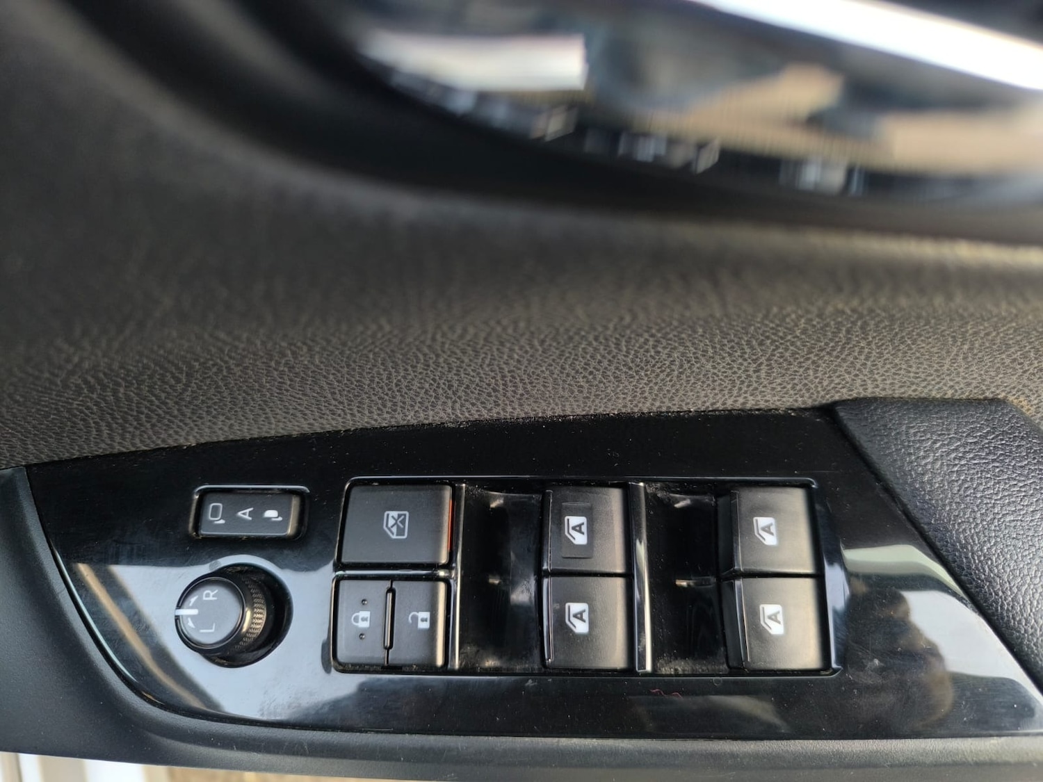 Used Toyota Prius 2016 for sale - 76748885: Photo 31