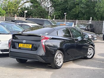 Used Toyota Prius 2016 for sale - 79432201: Photo