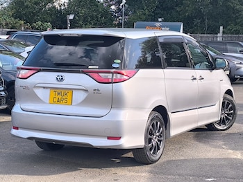 Used Toyota Estima 2018 for sale - 75920483: Photo