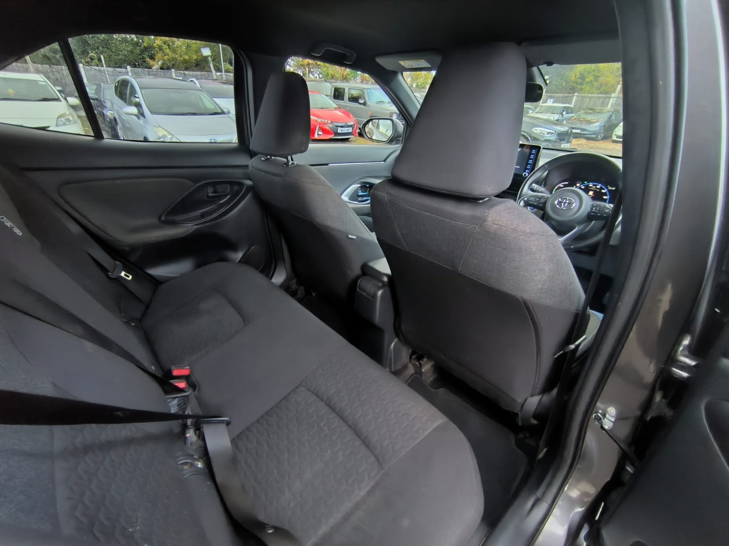 Used Toyota Yaris Cross 2022 for sale - 76517870: Photo 12