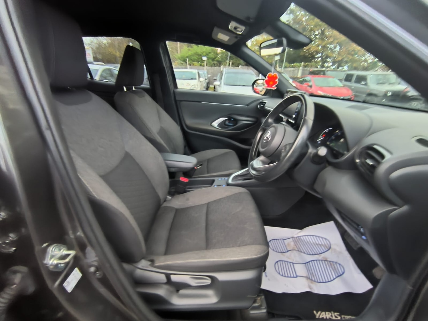 Used Toyota Yaris Cross 2022 for sale - 76517870: Photo 9