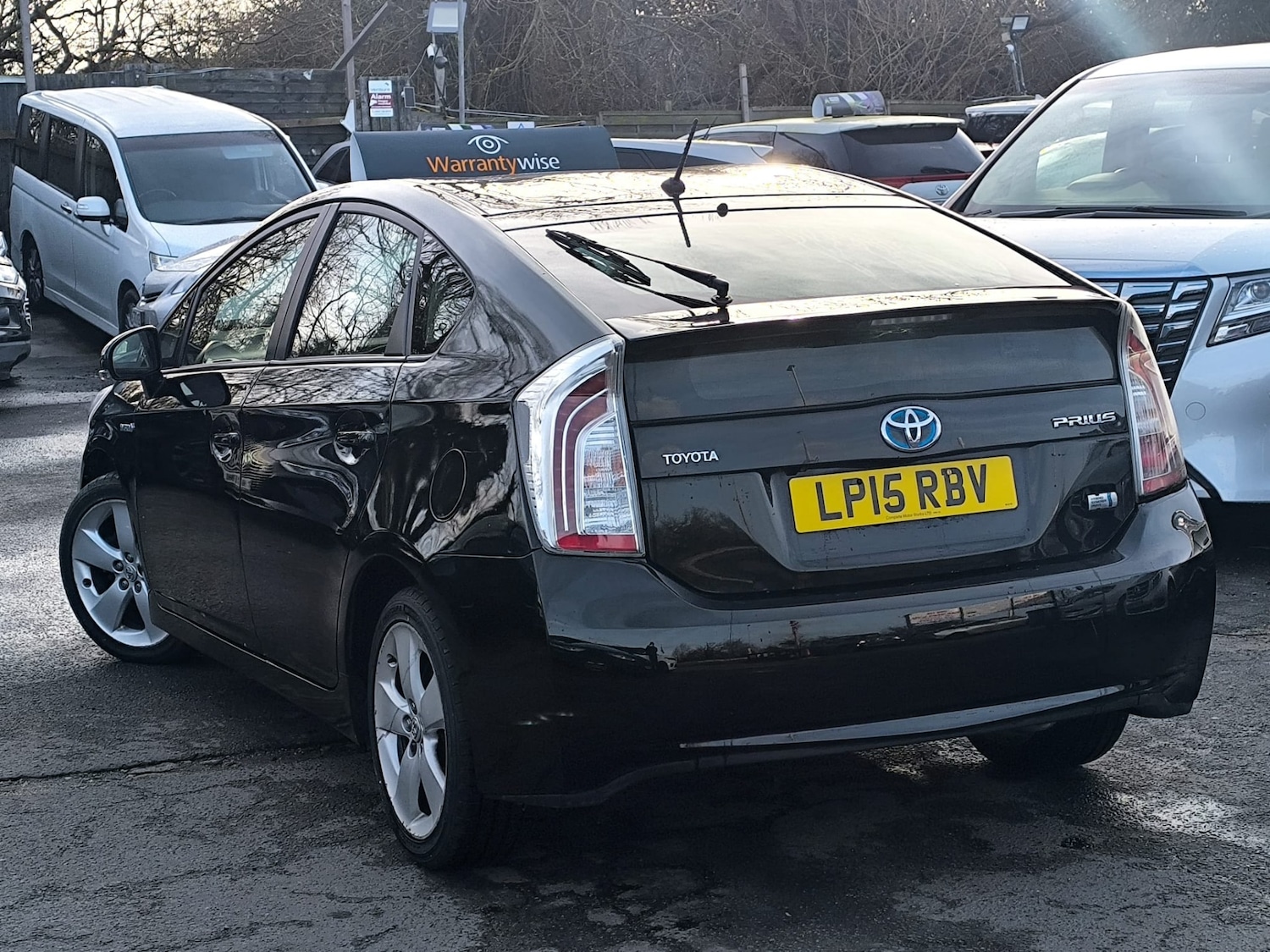 Used Toyota Prius 2015 for sale - 77417514: Photo 4