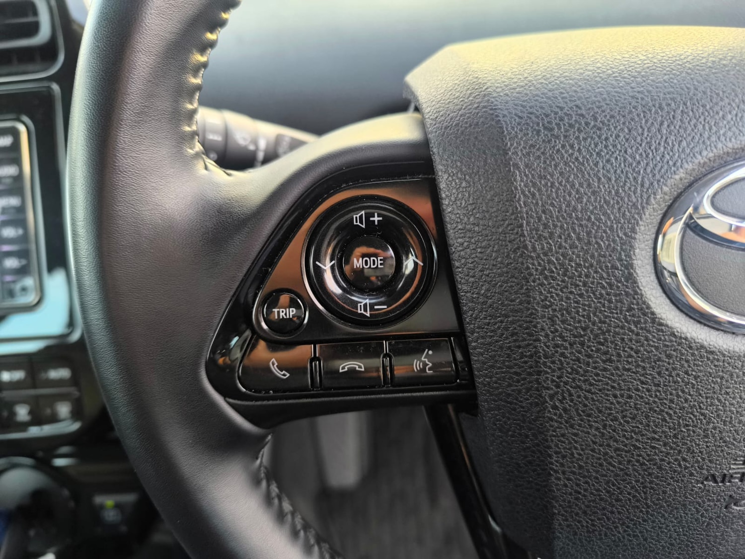 Used Toyota Prius 2019 for sale - 77245538: Photo 16