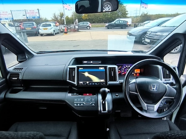 Used Honda Stepwagon 2013 for sale - 76243368: Photo 15