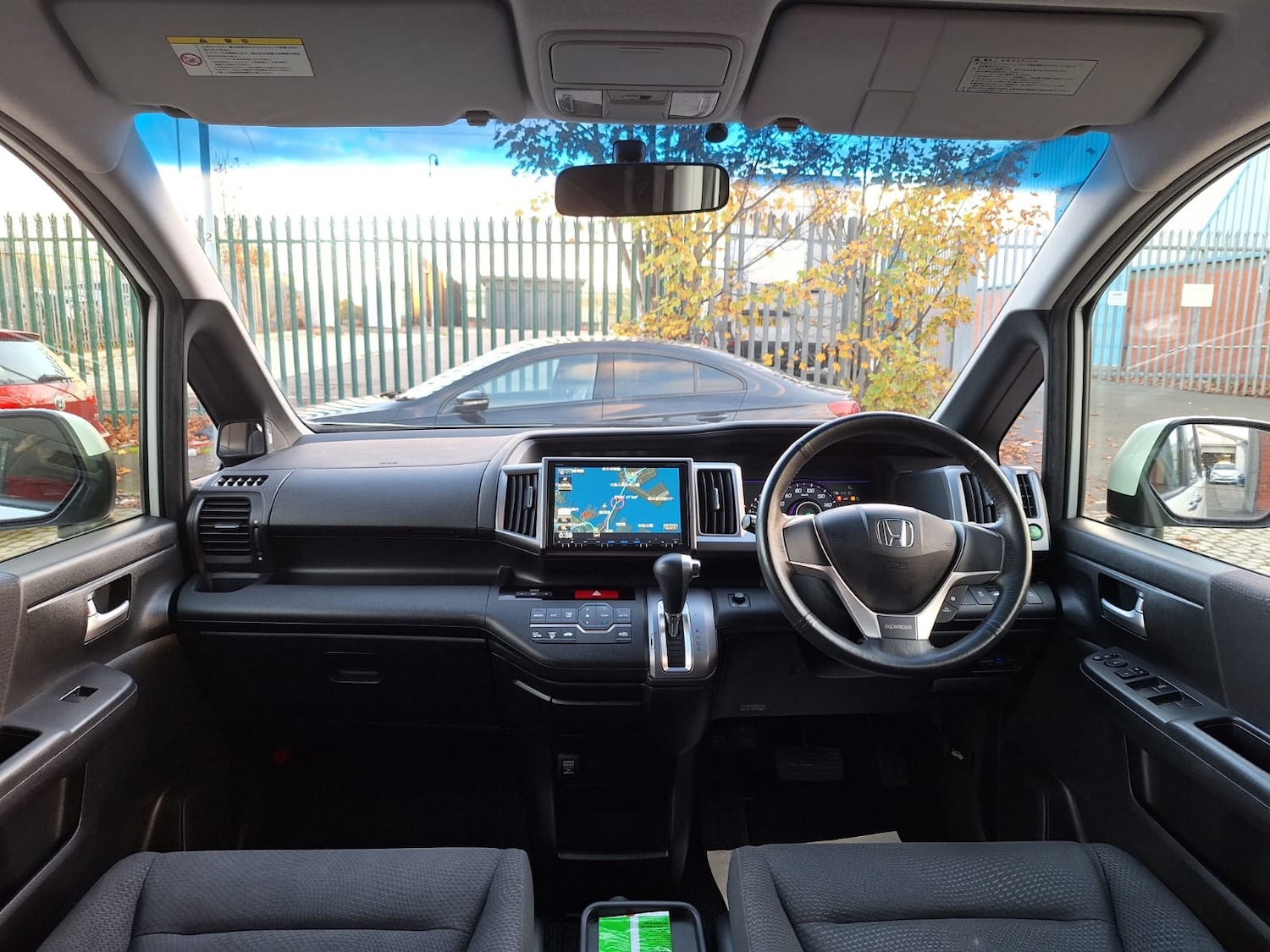 Used Honda Stepwagon 2013 for sale - 76243368: Photo 17