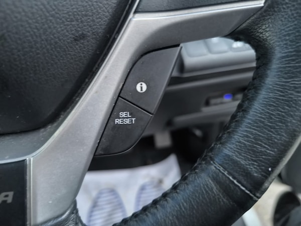 Used Honda Stepwagon 2013 for sale - 76243368: Photo 17