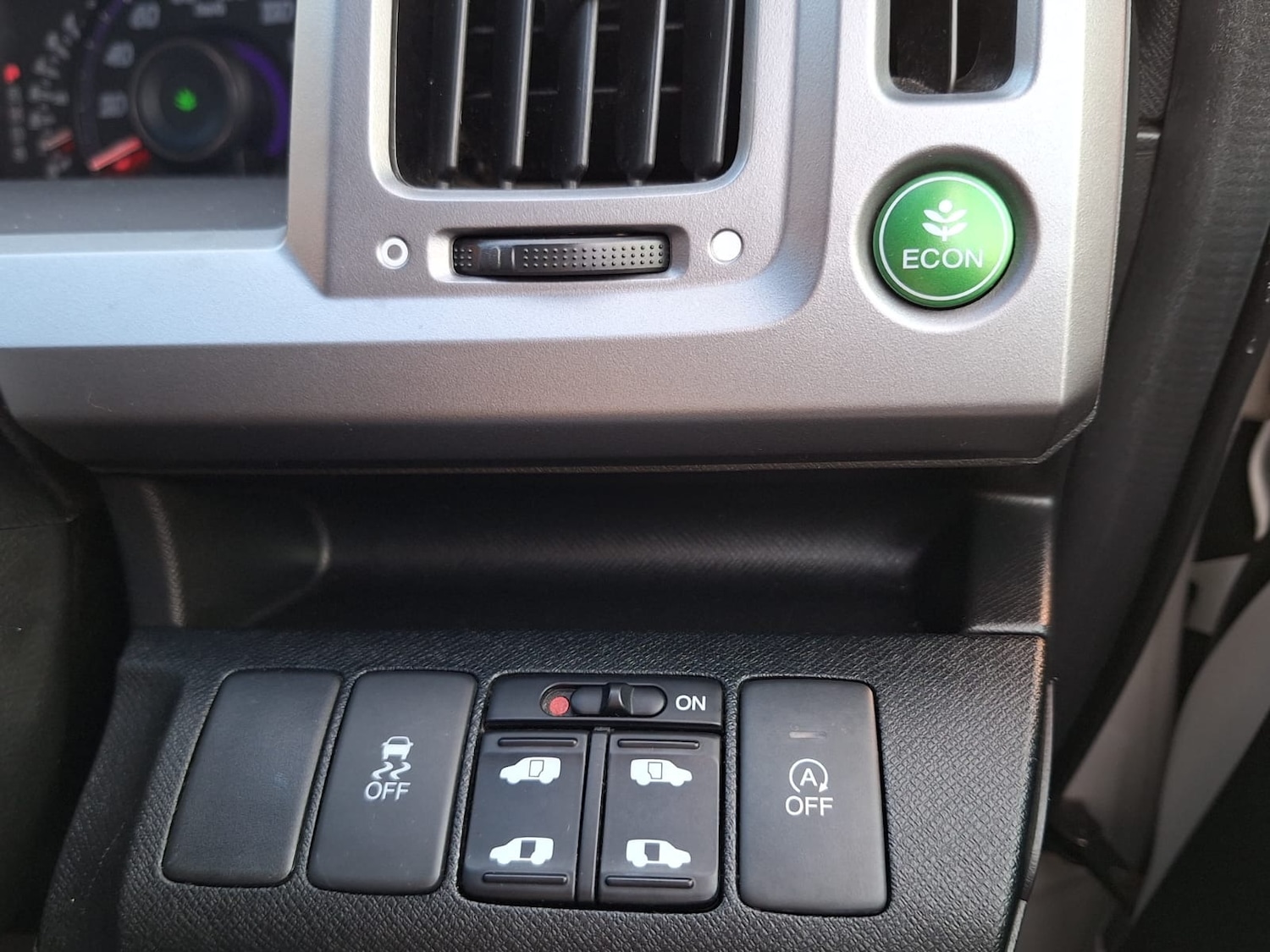 Used Honda Stepwagon 2013 for sale - 76243368: Photo 21