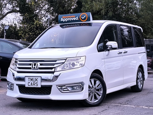 Used Honda Stepwagon 2013 for sale - 76243368: Photo 2