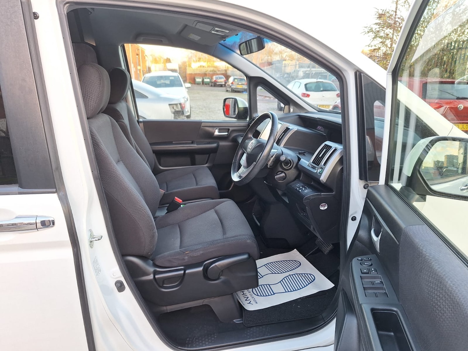 Used Honda Stepwagon 2013 for sale - 76243368: Photo 9