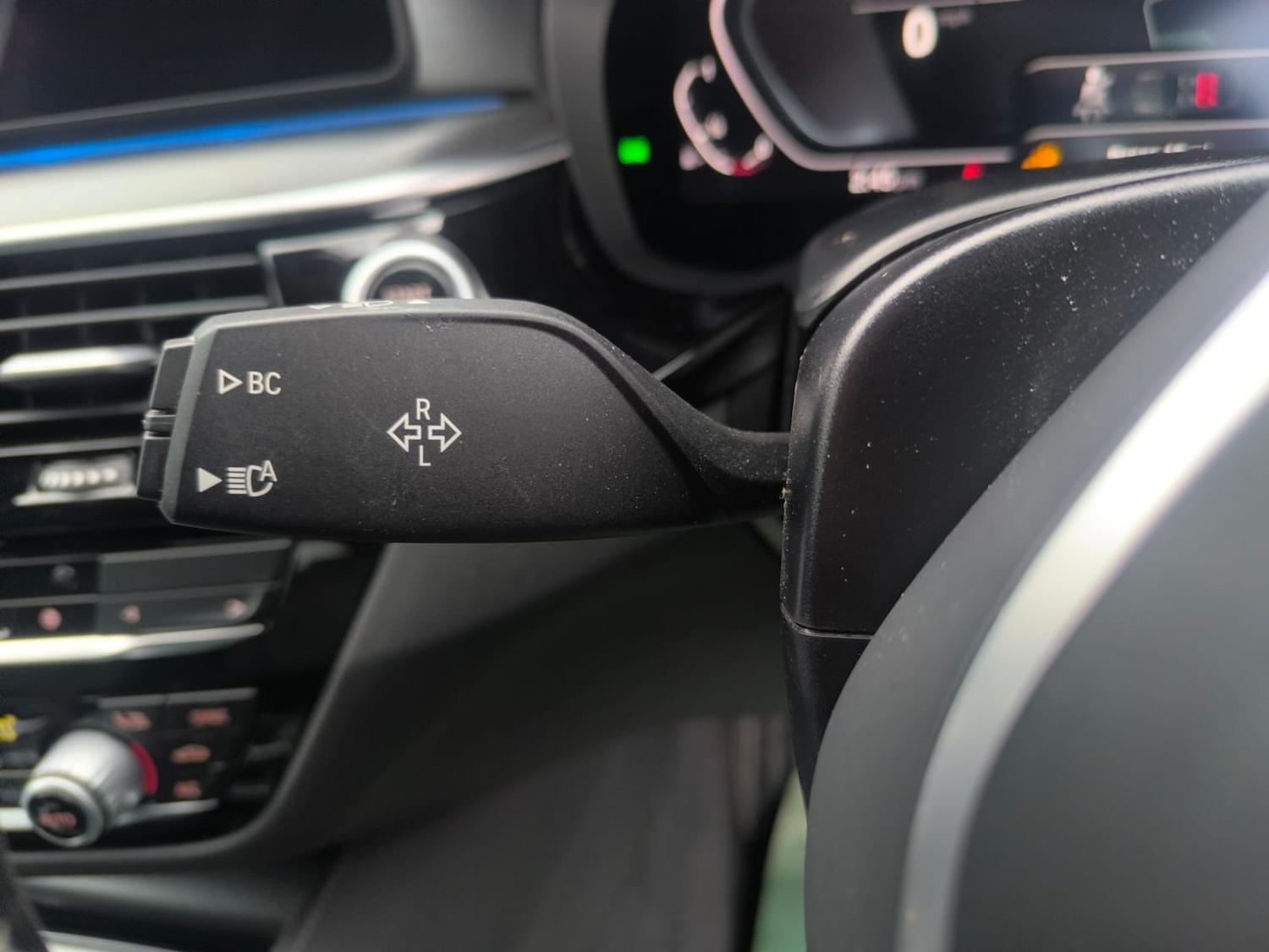 Used BMW 5 Series 2022 for sale - 76694390: Photo 21