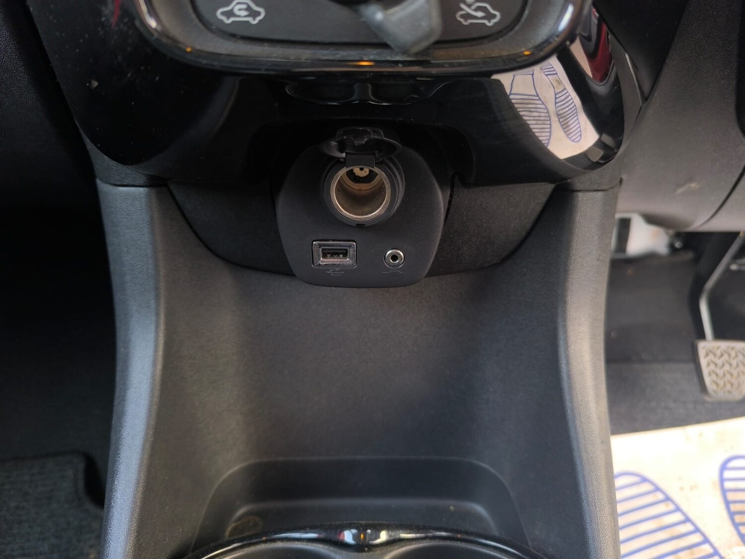 Used Toyota AYGO 2016 for sale - 78054448: Photo 25