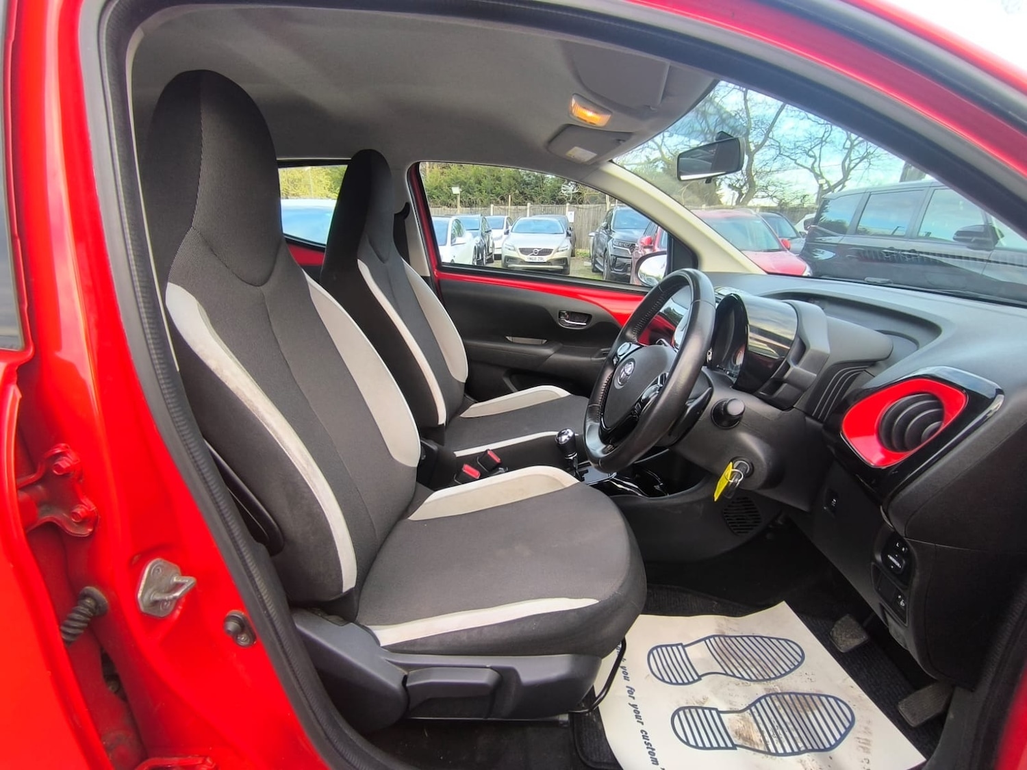 Used Toyota AYGO 2016 for sale - 78054448: Photo 9