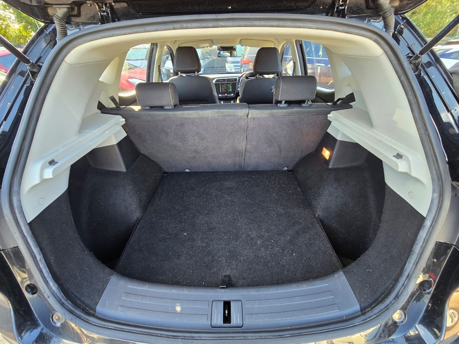 Vehicle 28