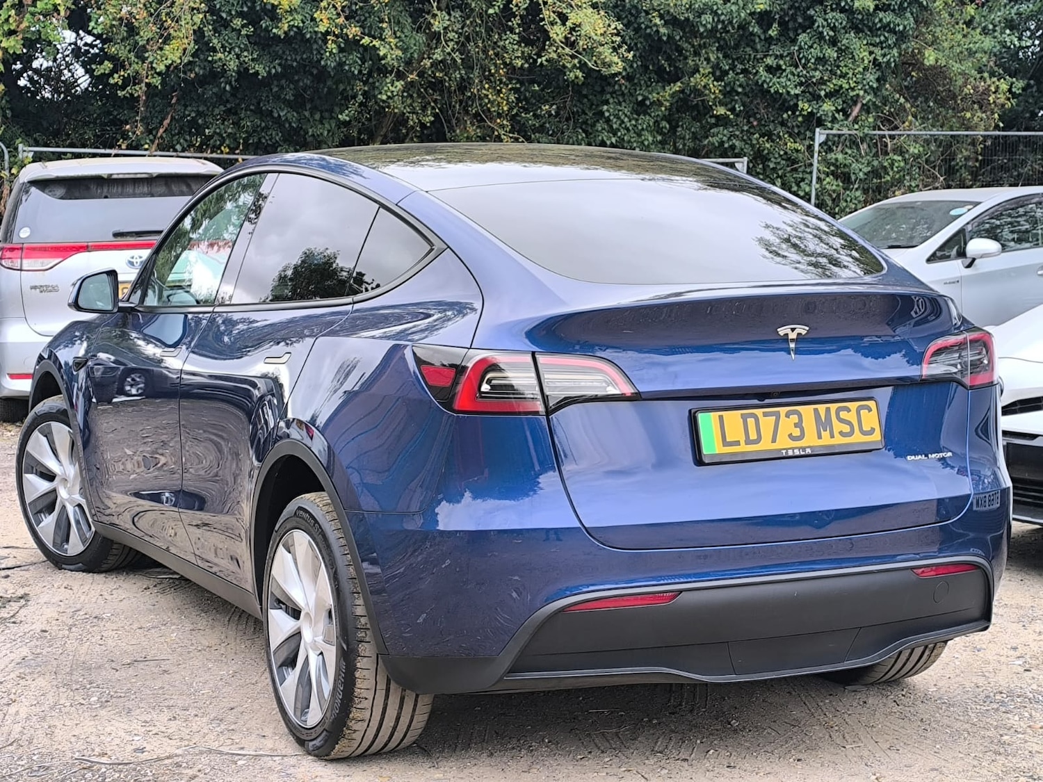 Used Tesla Model Y 2024 for sale - 76748385: Photo 4