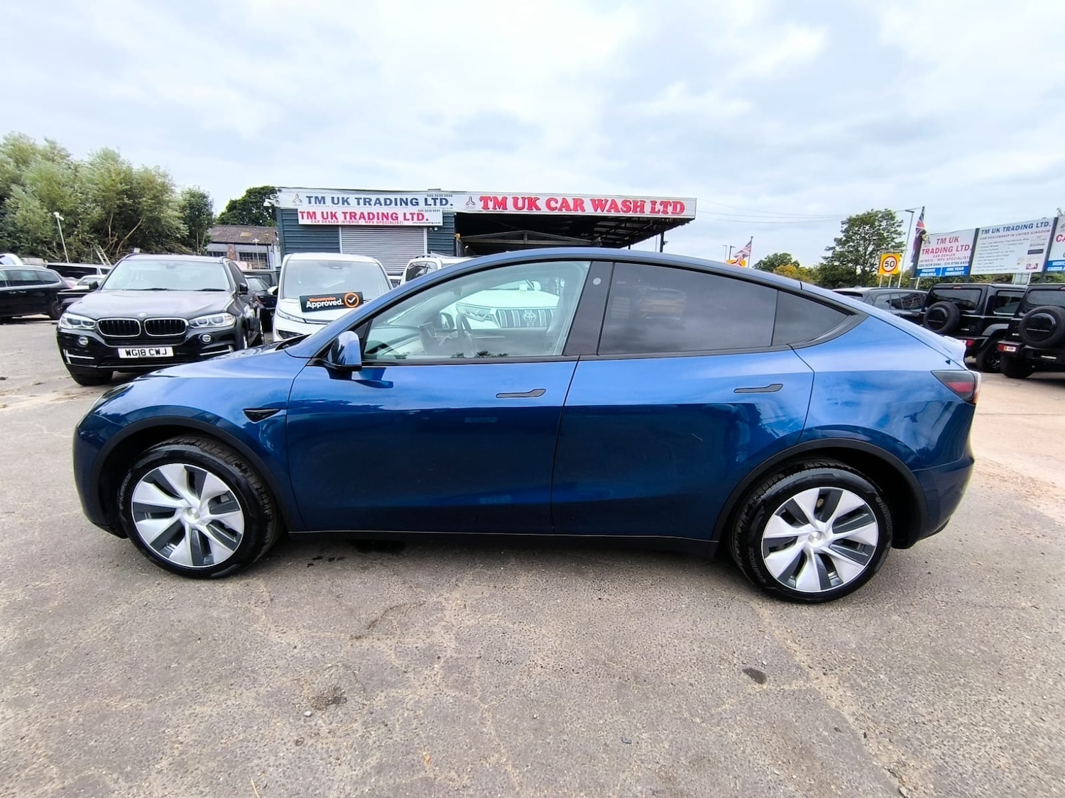 Used Tesla Model Y 2024 for sale - 76748385: Photo 6