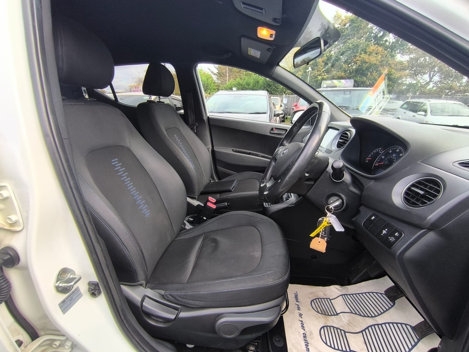 Used Hyundai i10 2018 for sale - 76363341: Photo 10