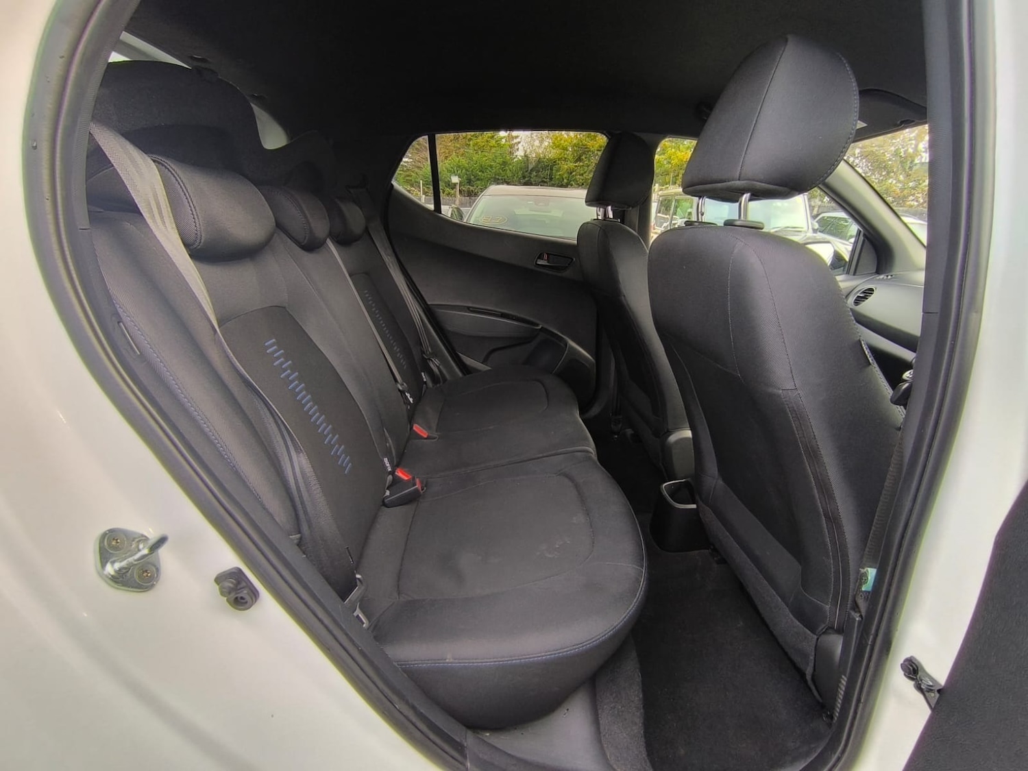 Used Hyundai i10 2018 for sale - 76363341: Photo 12