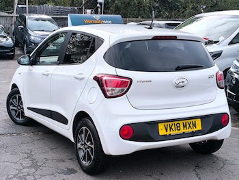 Used Hyundai i10 2018 for sale - 76363341: Photo