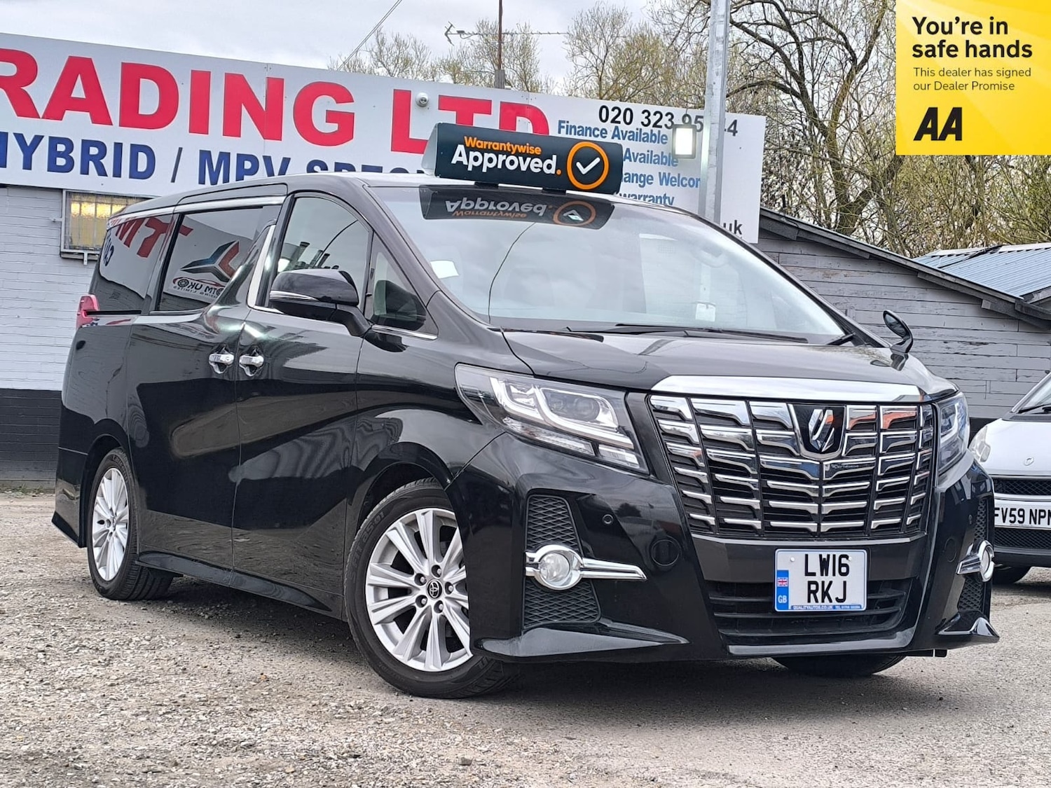 Used Toyota Alphard 2016 for sale - 78177146: Photo 1