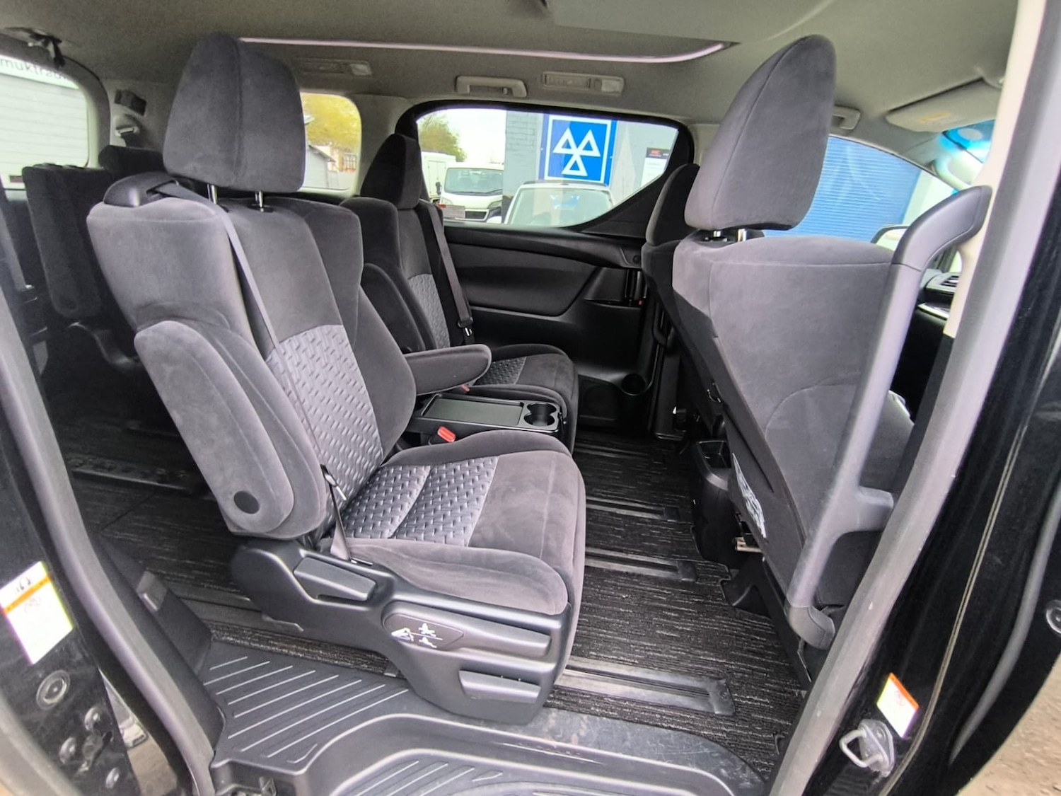 Used Toyota Alphard 2016 for sale - 78177146: Photo 10