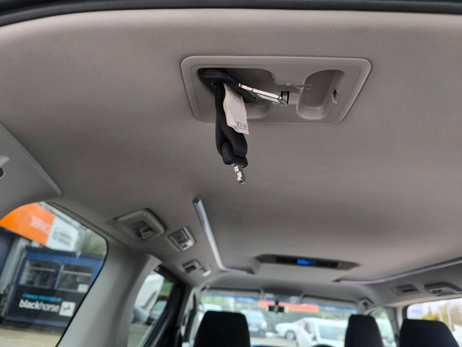 Used Toyota Alphard 2016 for sale - 78177146: Photo 27