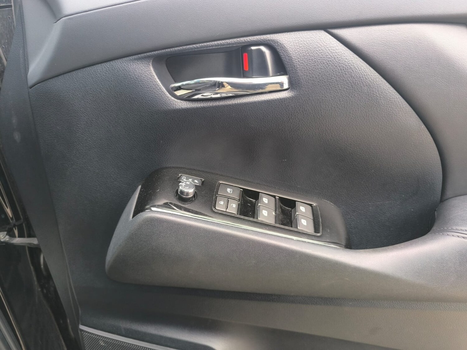 Used Toyota Alphard 2016 for sale - 78177146: Photo 30