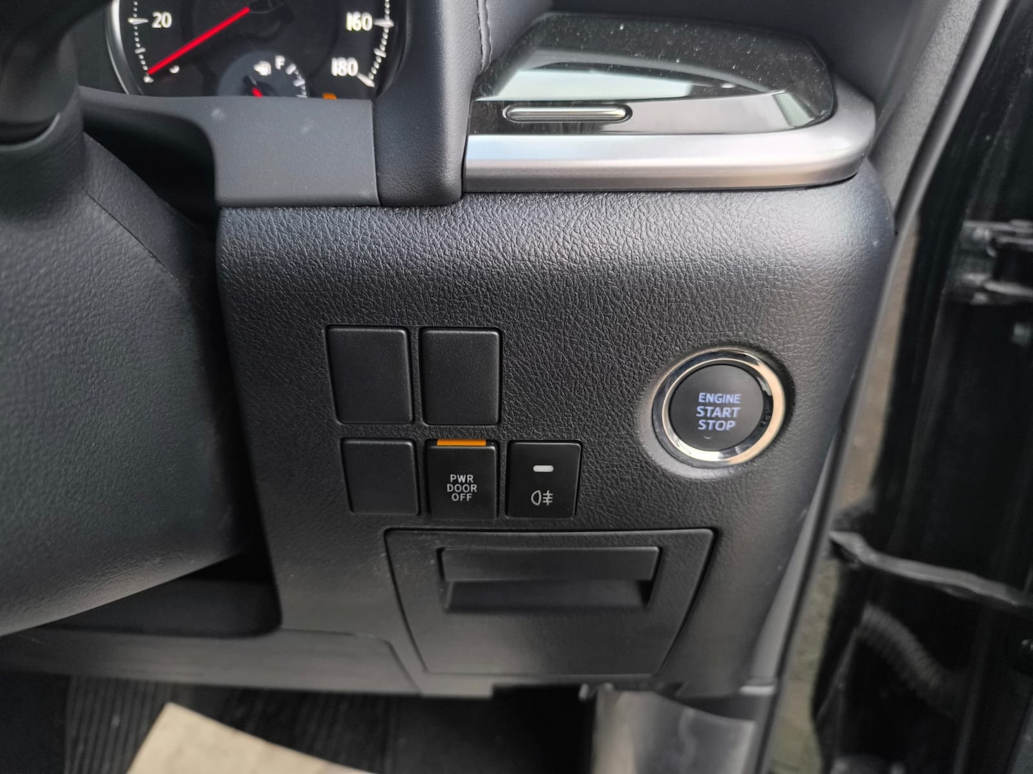 Used Toyota Alphard 2016 for sale - 78177146: Photo 32