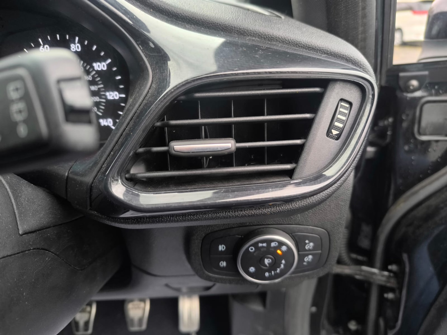 Used Ford Fiesta 2019 for sale - 76807564: Photo 31