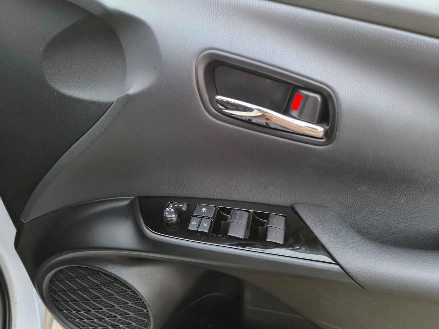 Used Toyota Prius 2019 for sale - 77159074: Photo 27