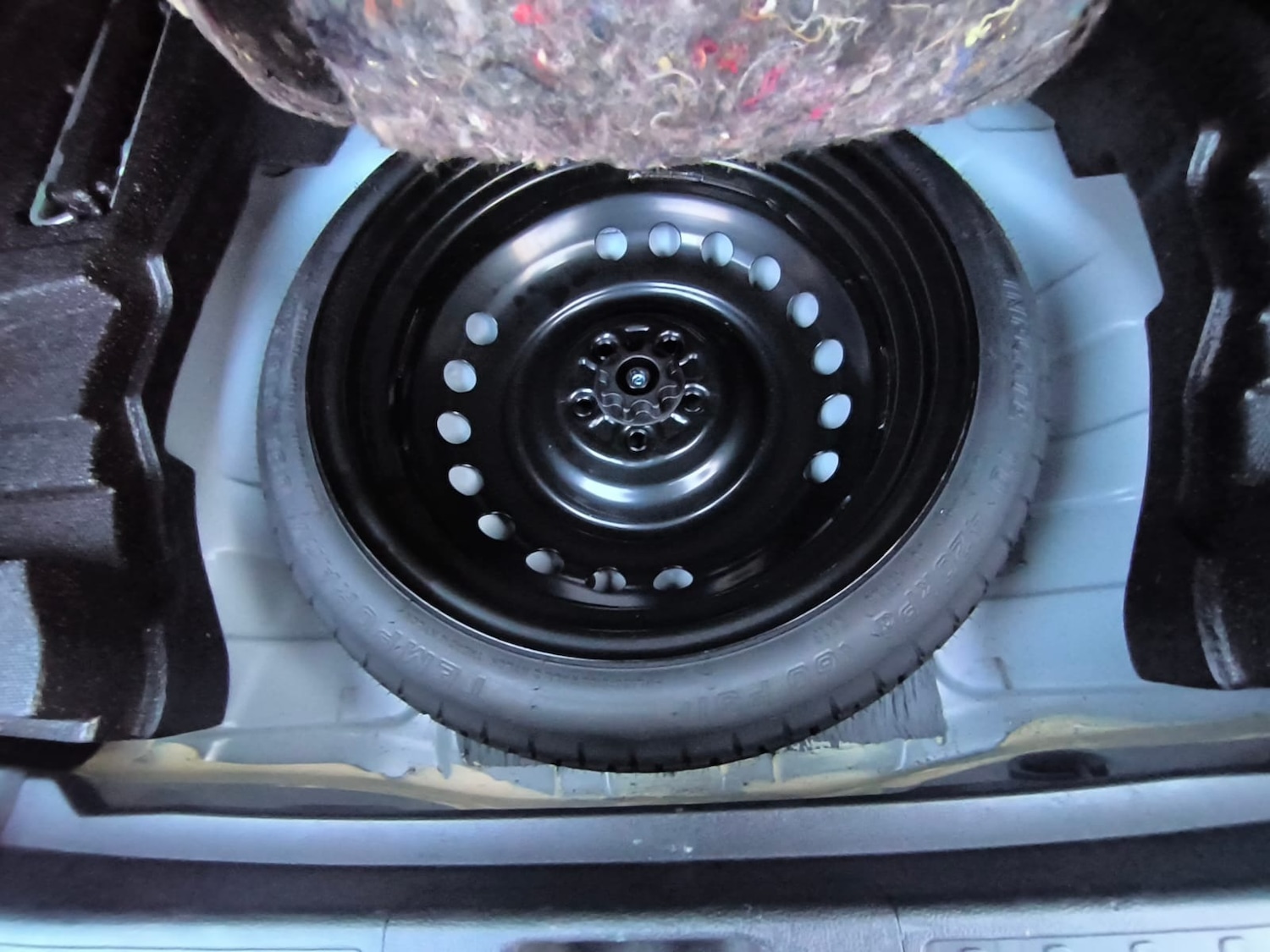 Used Toyota Prius 2019 for sale - 77159074: Photo 33