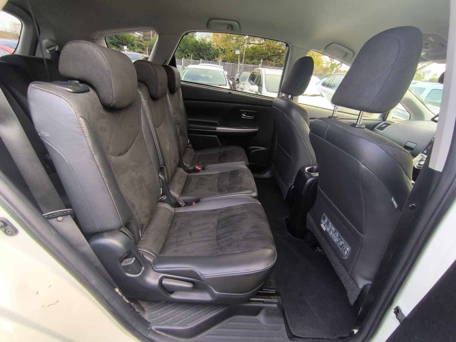 Used Toyota Prius+ 2016 for sale - 76663026: Photo 11