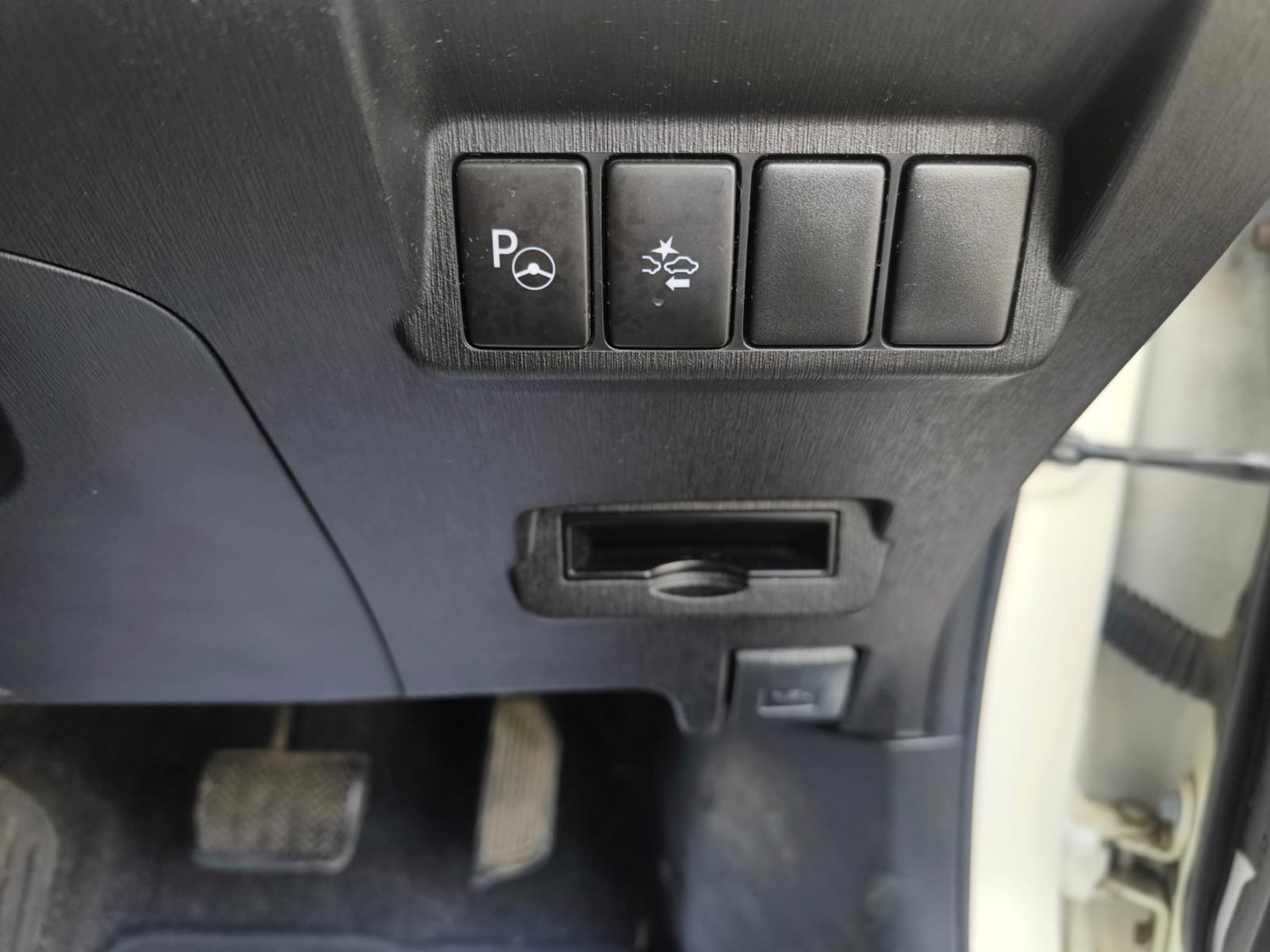 Used Toyota Prius+ 2016 for sale - 76663026: Photo 26