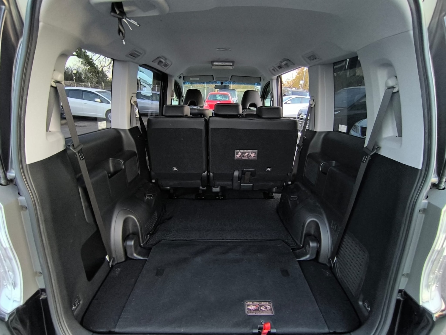 Used Honda Stepwagon 2014 for sale - 78065566: Photo 46