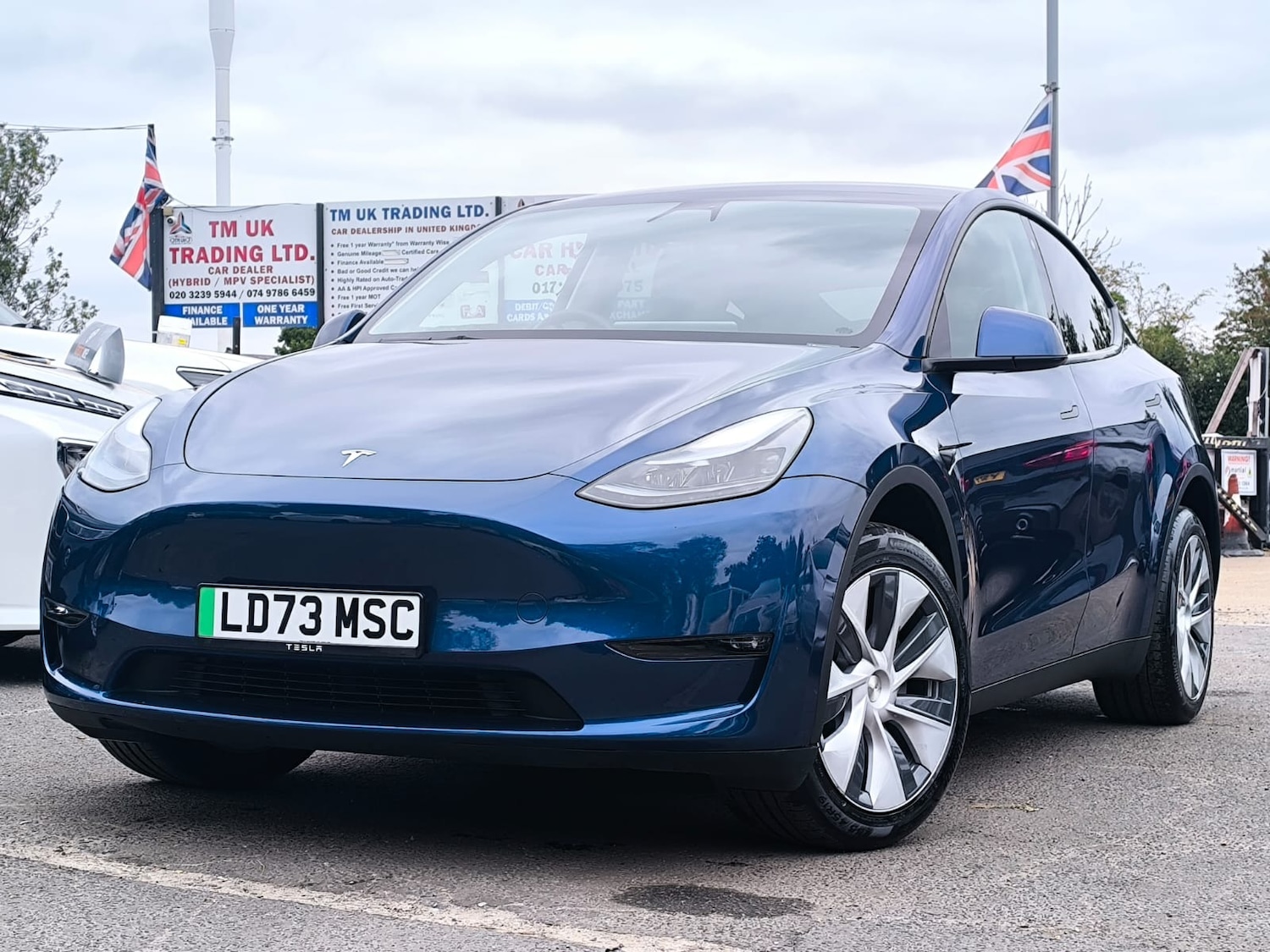 Used Tesla Model Y 2024 for sale - 78027245: Photo 2