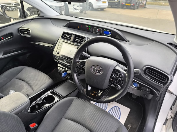 Used Toyota Prius 2019 for sale - 75737183: Photo 11