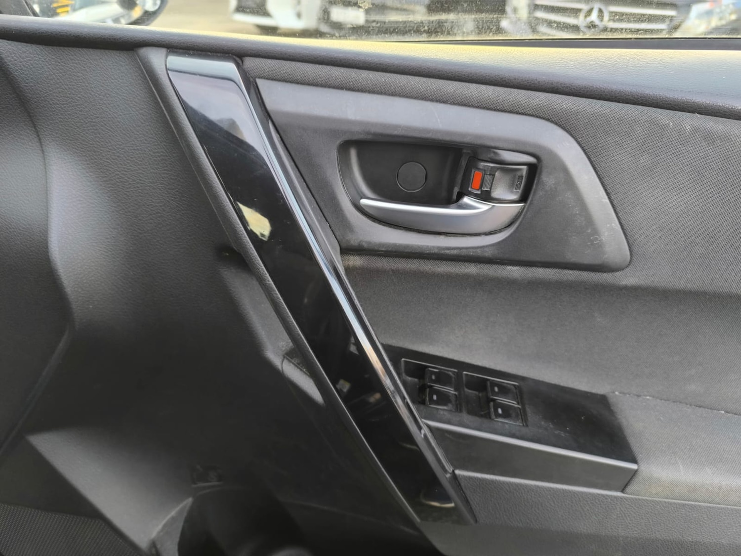 Used Toyota Auris 2018 for sale - 77167736: Photo 30